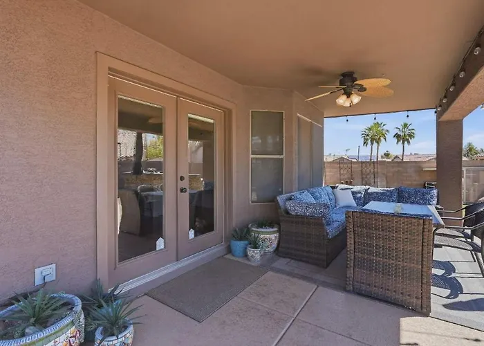 Spacious House With Heated Pool Near Sports Complex