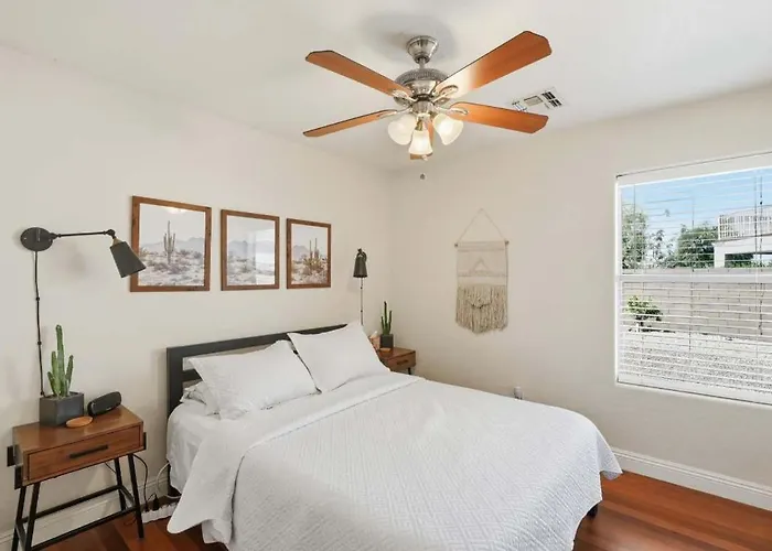 Spacious House With Heated Pool Near Sports Complex Peoria