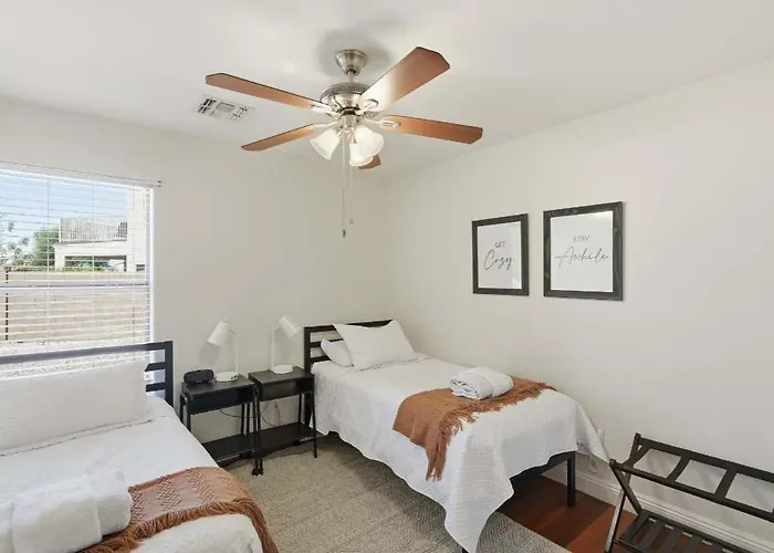 Spacious House With Heated Pool Near Sports Complex